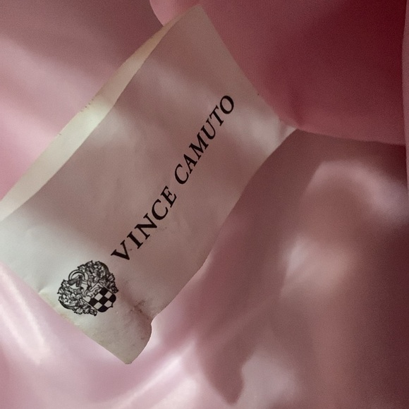 Vince Camuto, large gift tote - Picture 13 of 15